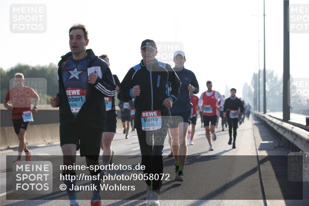 03.10.2025 - Köhlbrandbrückenlauf Jannik Wohlers http://msf.ph/oto/9058072 03.10.2025 09:13:53 Position 3 2934, 1175 meine-sportfotos.de