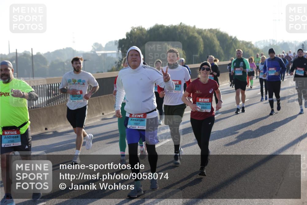 03.10.2025 - Köhlbrandbrückenlauf Jannik Wohlers http://msf.ph/oto/9058074 03.10.2025 09:21:32 Position 3 2740, 3276, 1927, 1920 meine-sportfotos.de
