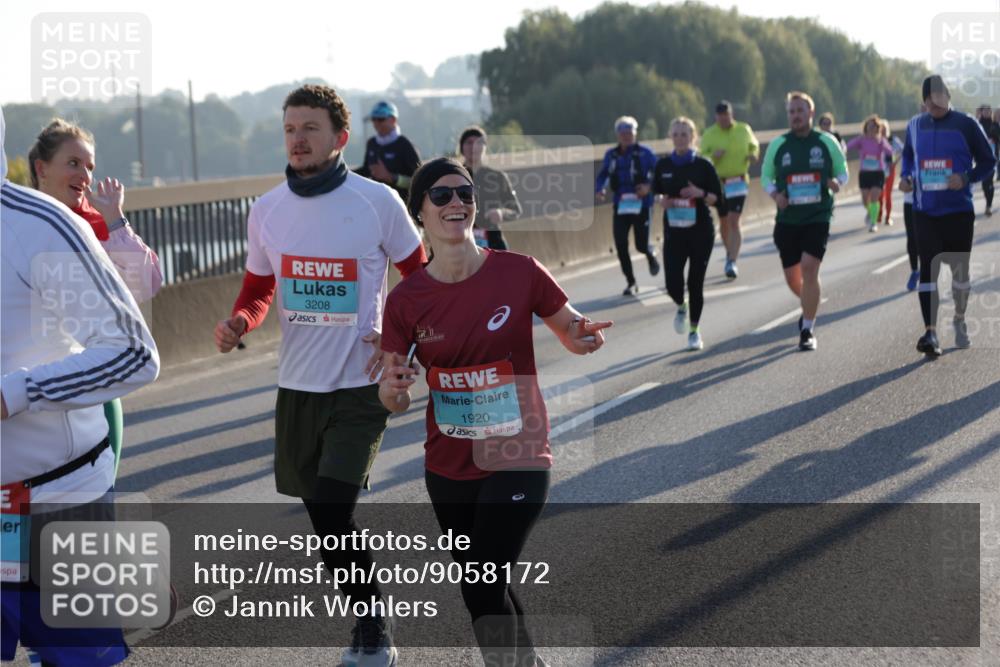 03.10.2025 - Köhlbrandbrückenlauf Jannik Wohlers http://msf.ph/oto/9058172 03.10.2025 09:21:33 Position 3 3208, 1920 meine-sportfotos.de