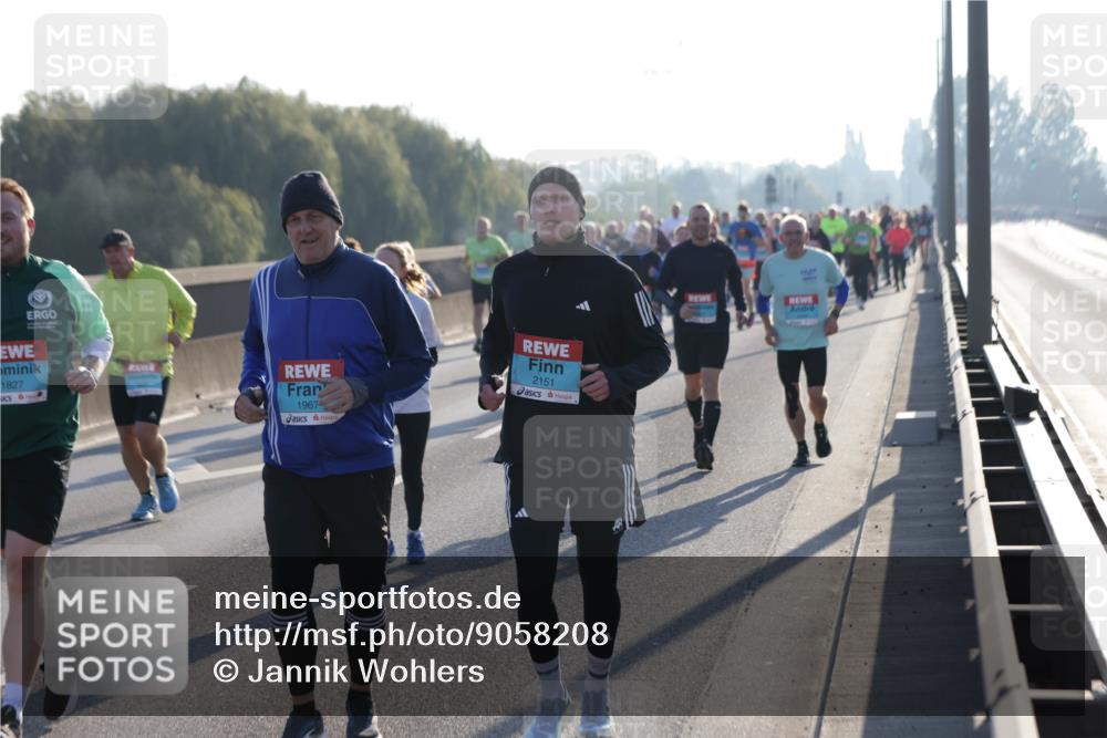 03.10.2025 - Köhlbrandbrückenlauf Jannik Wohlers http://msf.ph/oto/9058208 03.10.2025 09:21:35 Position 3 1827, 1967, 2151 meine-sportfotos.de