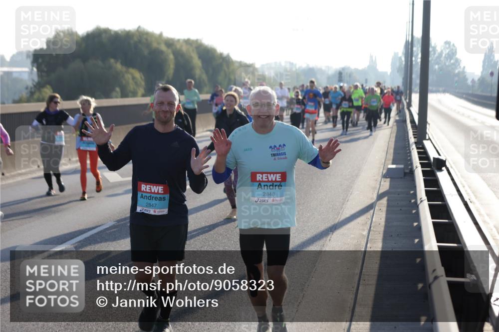 03.10.2025 - Köhlbrandbrückenlauf Jannik Wohlers http://msf.ph/oto/9058323 03.10.2025 09:21:40 Position 3 2847, 2848 meine-sportfotos.de