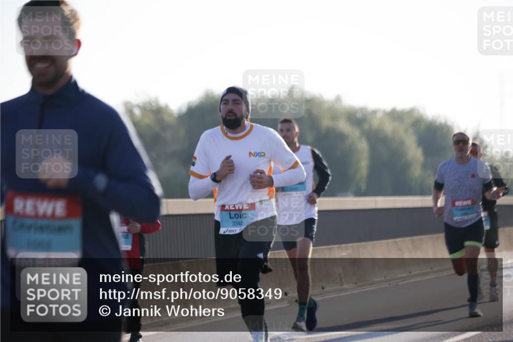 03.10.2025 - Köhlbrandbrückenlauf Jannik Wohlers http://msf.ph/oto/9058349 03.10.2025 09:14:00 Position 3 3340, 3343 meine-sportfotos.de
