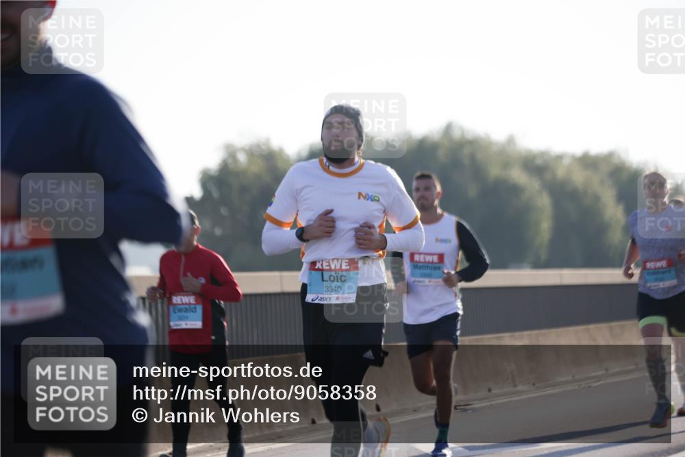 03.10.2025 - Köhlbrandbrückenlauf Jannik Wohlers http://msf.ph/oto/9058358 03.10.2025 09:14:00 Position 3 3004, 3340, 3343 meine-sportfotos.de