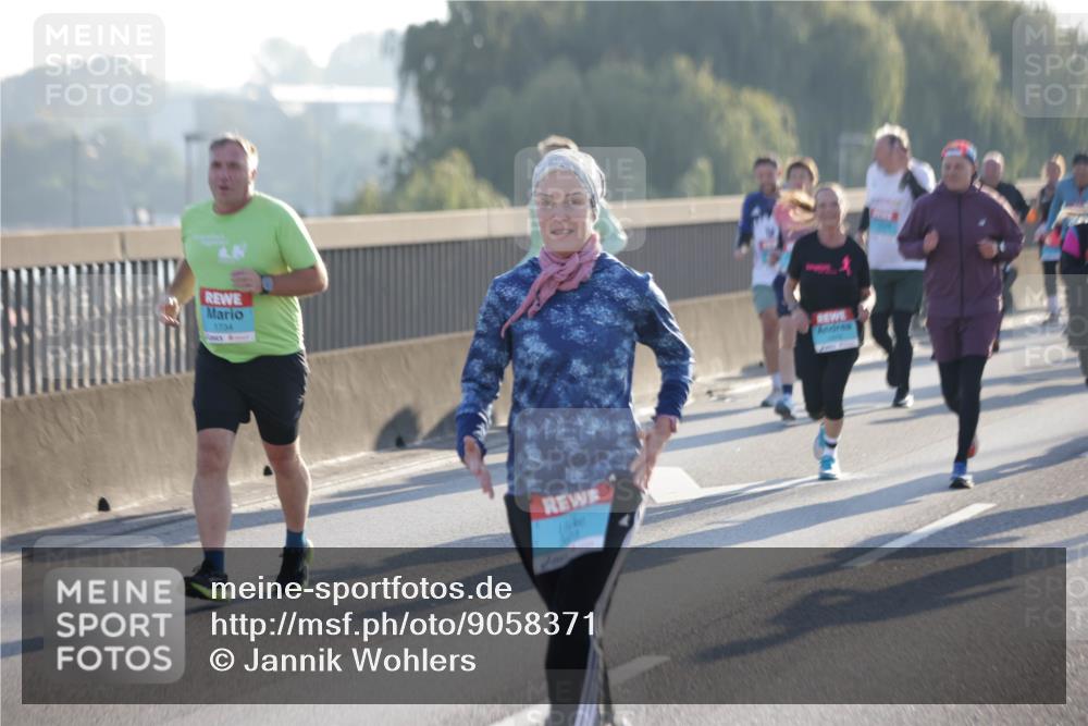 03.10.2025 - Köhlbrandbrückenlauf Jannik Wohlers http://msf.ph/oto/9058371 03.10.2025 09:21:44 Position 3 1734 meine-sportfotos.de