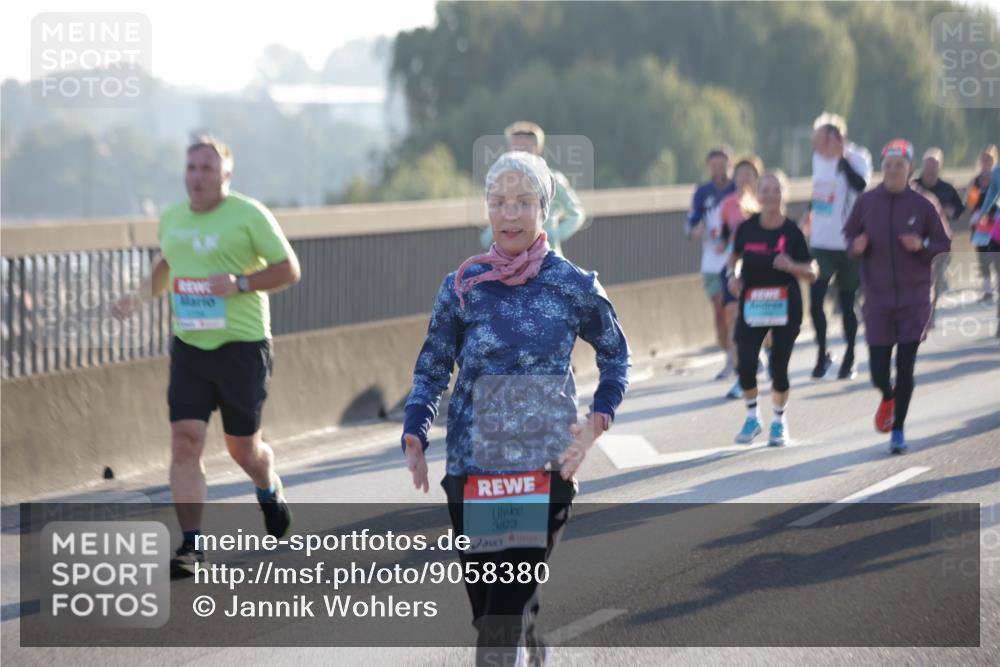 03.10.2025 - Köhlbrandbrückenlauf Jannik Wohlers http://msf.ph/oto/9058380 03.10.2025 09:21:44 Position 3 3823 meine-sportfotos.de
