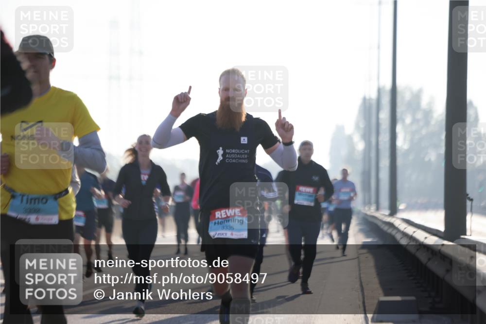 03.10.2025 - Köhlbrandbrückenlauf Jannik Wohlers http://msf.ph/oto/9058497 03.10.2025 09:14:03 Position 3 8832, 4, 3335 meine-sportfotos.de