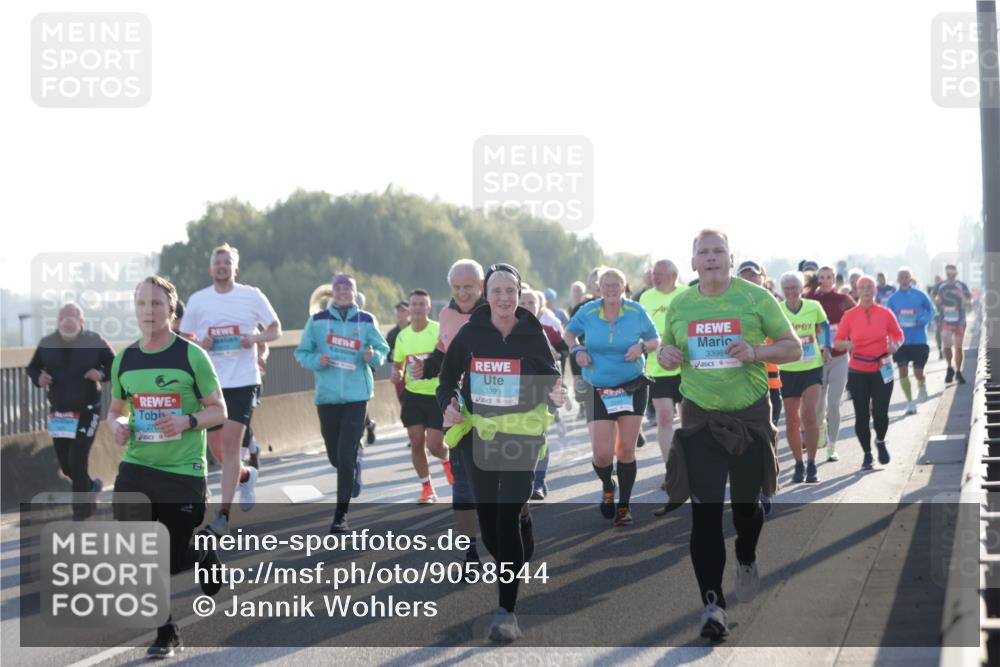 03.10.2025 - Köhlbrandbrückenlauf Jannik Wohlers http://msf.ph/oto/9058544 03.10.2025 09:21:50 Position 3 3399, 33984 meine-sportfotos.de
