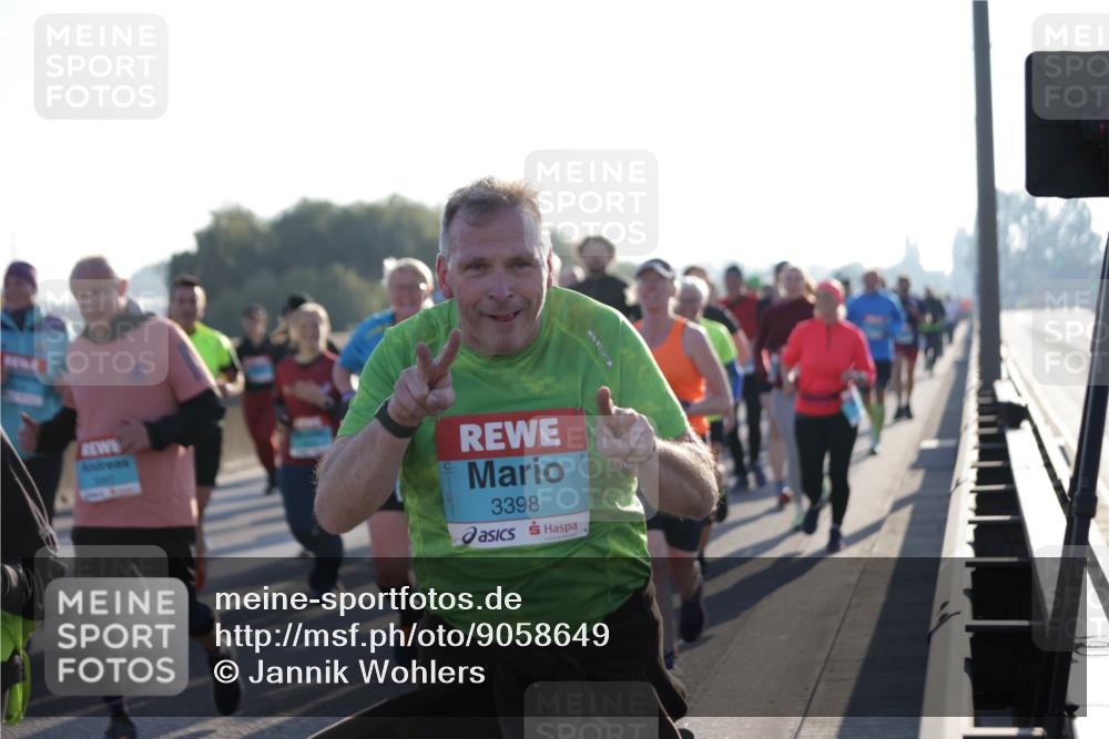 03.10.2025 - Köhlbrandbrückenlauf Jannik Wohlers http://msf.ph/oto/9058649 03.10.2025 09:21:52 Position 3 3398 meine-sportfotos.de