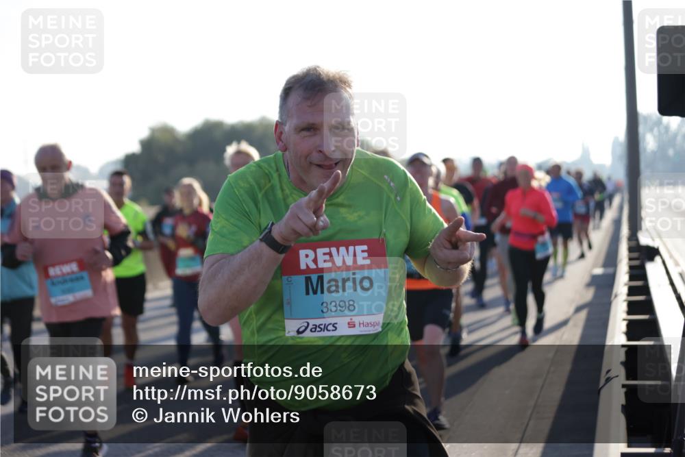 03.10.2025 - Köhlbrandbrückenlauf Jannik Wohlers http://msf.ph/oto/9058673 03.10.2025 09:21:53 Position 3 3398 meine-sportfotos.de