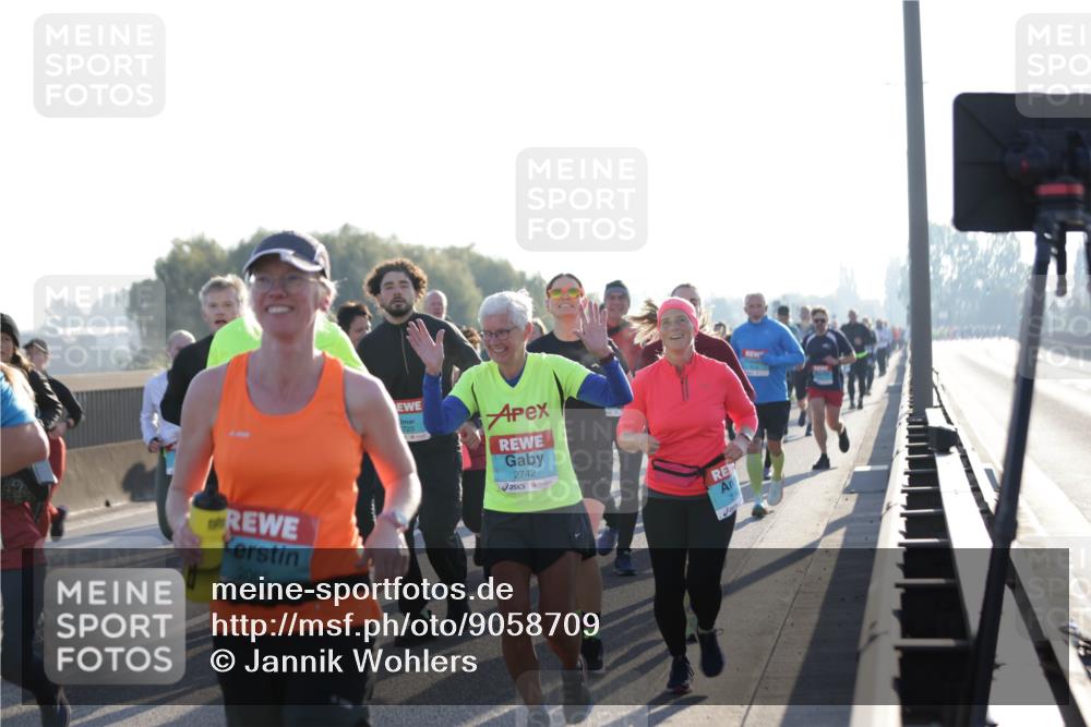 03.10.2025 - Köhlbrandbrückenlauf Jannik Wohlers http://msf.ph/oto/9058709 03.10.2025 09:21:54 Position 3 2005, 2742 meine-sportfotos.de