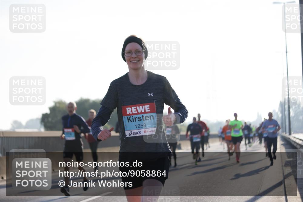 03.10.2025 - Köhlbrandbrückenlauf Jannik Wohlers http://msf.ph/oto/9058864 03.10.2025 09:14:10 Position 3 8, 1258 meine-sportfotos.de