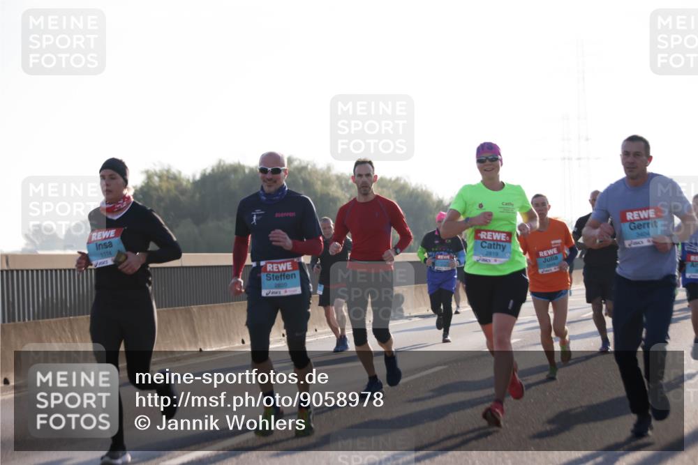 03.10.2025 - Köhlbrandbrückenlauf Jannik Wohlers http://msf.ph/oto/9058978 03.10.2025 09:14:13 Position 3 7776, 2820, 2819, 3404 meine-sportfotos.de