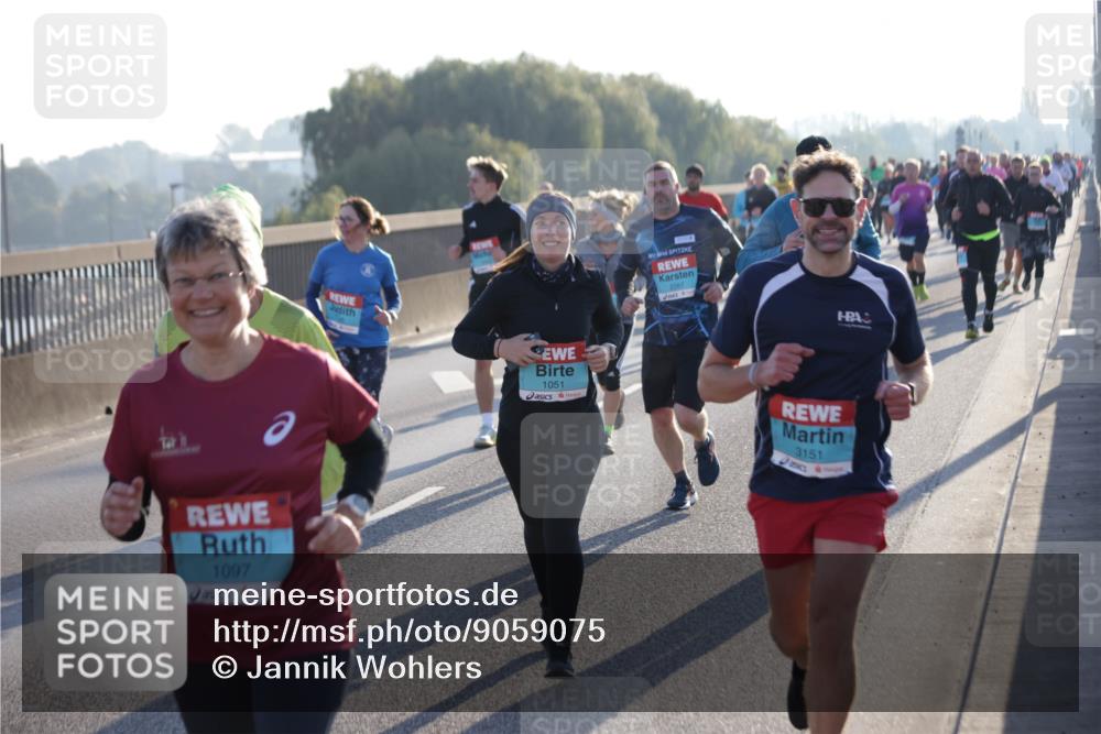 03.10.2025 - Köhlbrandbrückenlauf Jannik Wohlers http://msf.ph/oto/9059075 03.10.2025 09:22:01 Position 3 1097, 1051, 2287, 3151 meine-sportfotos.de