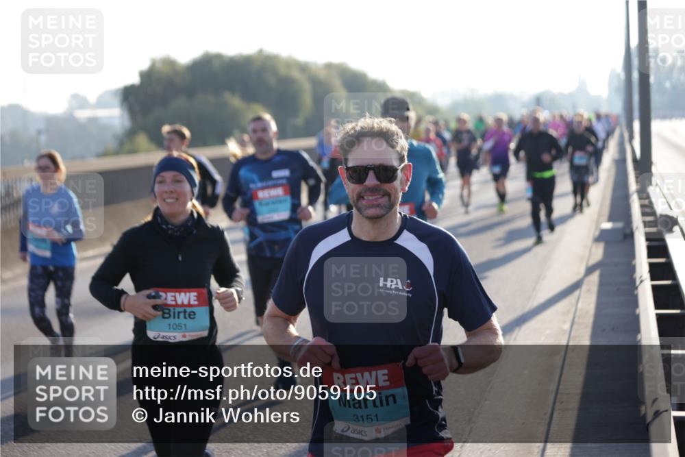 03.10.2025 - Köhlbrandbrückenlauf Jannik Wohlers http://msf.ph/oto/9059105 03.10.2025 09:22:02 Position 3 1051, 3151 meine-sportfotos.de