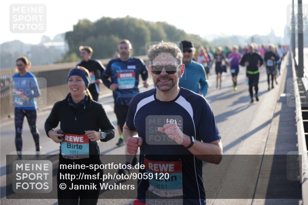 03.10.2025 - Köhlbrandbrückenlauf Jannik Wohlers http://msf.ph/oto/9059120 03.10.2025 09:22:02 Position 3 1051, 3151 meine-sportfotos.de