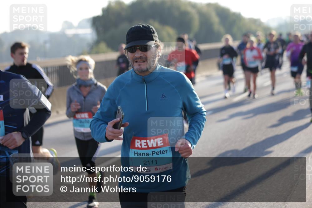 03.10.2025 - Köhlbrandbrückenlauf Jannik Wohlers http://msf.ph/oto/9059176 03.10.2025 09:22:04 Position 3 2111 meine-sportfotos.de