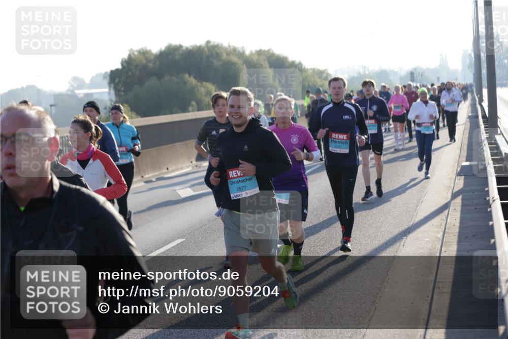 03.10.2025 - Köhlbrandbrückenlauf Jannik Wohlers http://msf.ph/oto/9059204 03.10.2025 09:22:08 Position 3 2577, 3147 meine-sportfotos.de