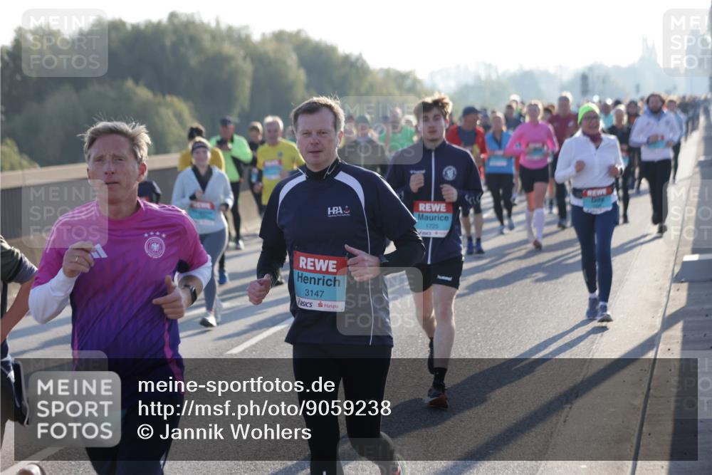 03.10.2025 - Köhlbrandbrückenlauf Jannik Wohlers http://msf.ph/oto/9059238 03.10.2025 09:22:10 Position 3 3562, 3147, 1725 meine-sportfotos.de