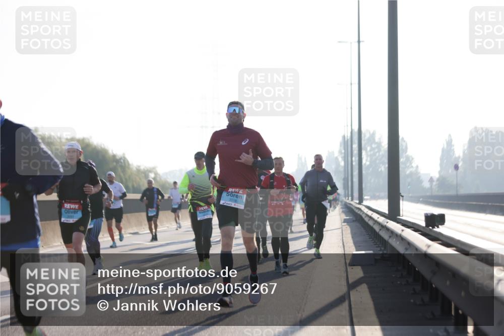 03.10.2025 - Köhlbrandbrückenlauf Jannik Wohlers http://msf.ph/oto/9059267 03.10.2025 09:14:20 Position 3 3118 meine-sportfotos.de
