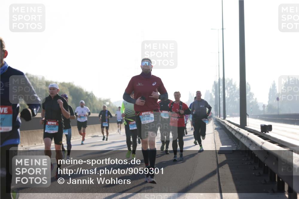 03.10.2025 - Köhlbrandbrückenlauf Jannik Wohlers http://msf.ph/oto/9059301 03.10.2025 09:14:20 Position 3 3118 meine-sportfotos.de