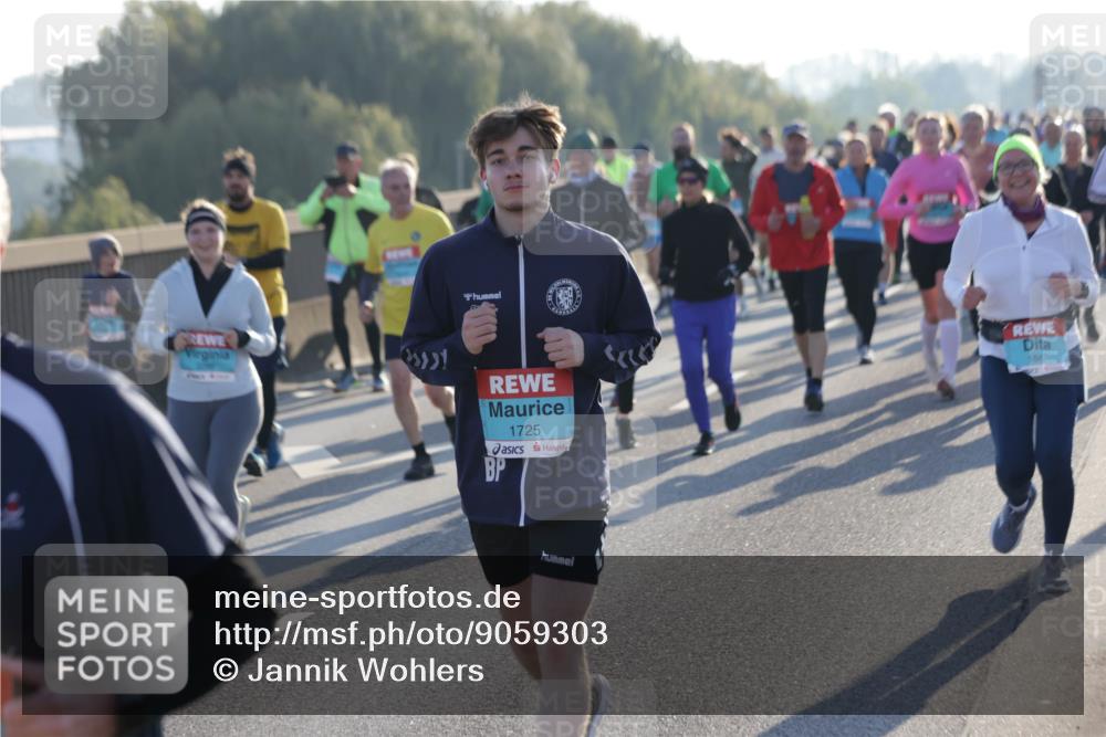 03.10.2025 - Köhlbrandbrückenlauf Jannik Wohlers http://msf.ph/oto/9059303 03.10.2025 09:22:11 Position 3 1725, 1847 meine-sportfotos.de