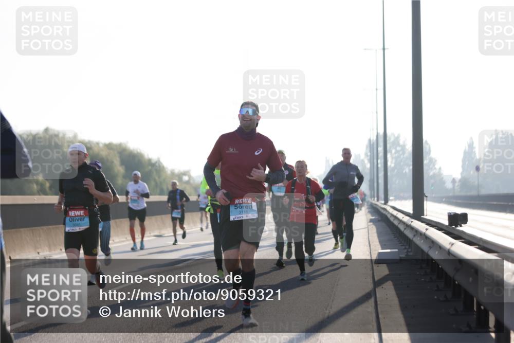03.10.2025 - Köhlbrandbrückenlauf Jannik Wohlers http://msf.ph/oto/9059321 03.10.2025 09:14:20 Position 3 3091, 3118 meine-sportfotos.de