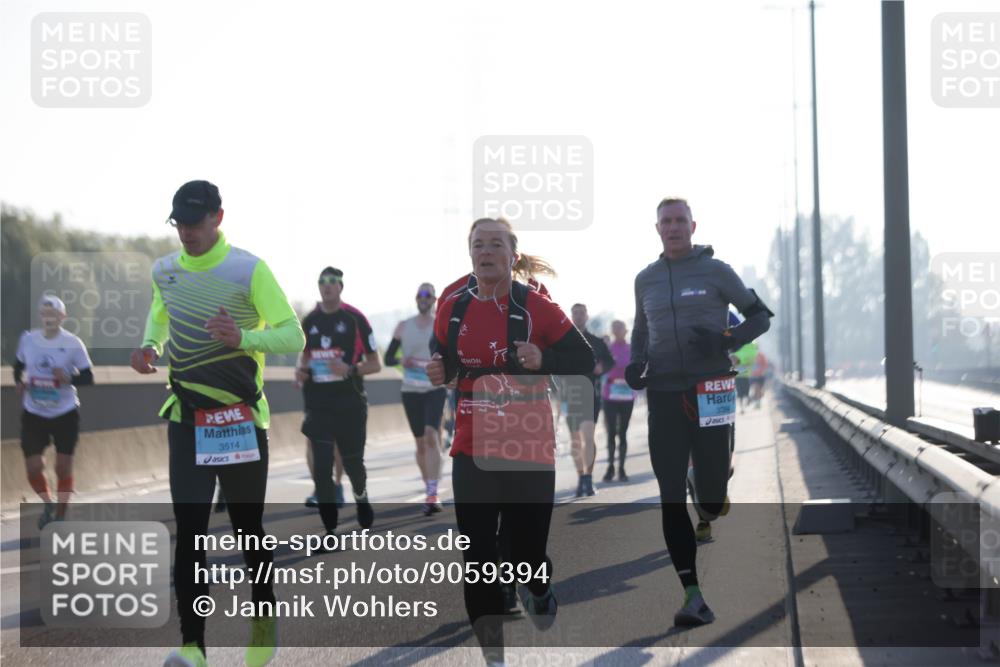 03.10.2025 - Köhlbrandbrückenlauf Jannik Wohlers http://msf.ph/oto/9059394 03.10.2025 09:14:22 Position 3 3514 meine-sportfotos.de