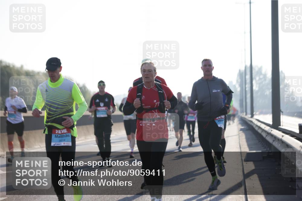 03.10.2025 - Köhlbrandbrückenlauf Jannik Wohlers http://msf.ph/oto/9059411 03.10.2025 09:14:22 Position 3 3514 meine-sportfotos.de
