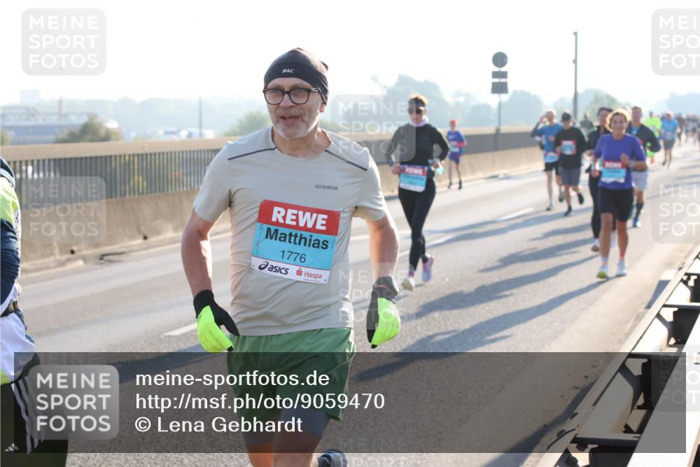 03.10.2025 - Köhlbrandbrückenlauf Lena Gebhardt http://msf.ph/oto/9059470 03.10.2025 09:18:50 Position 1 1776 meine-sportfotos.de