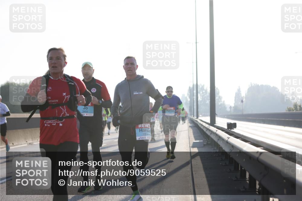 03.10.2025 - Köhlbrandbrückenlauf Jannik Wohlers http://msf.ph/oto/9059525 03.10.2025 09:14:24 Position 3 3403, 3354 meine-sportfotos.de