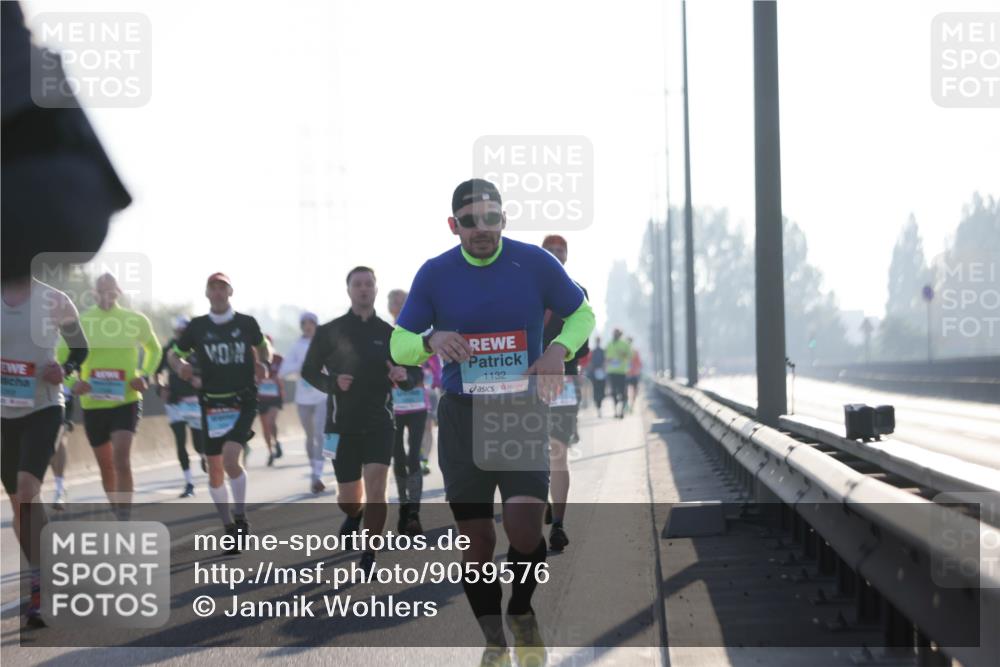 03.10.2025 - Köhlbrandbrückenlauf Jannik Wohlers http://msf.ph/oto/9059576 03.10.2025 09:14:25 Position 3 1132 meine-sportfotos.de