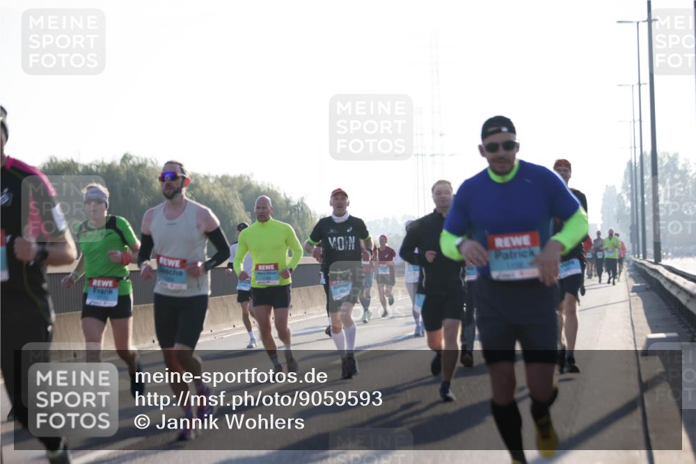 03.10.2025 - Köhlbrandbrückenlauf Jannik Wohlers http://msf.ph/oto/9059593 03.10.2025 09:14:26 Position 3  meine-sportfotos.de