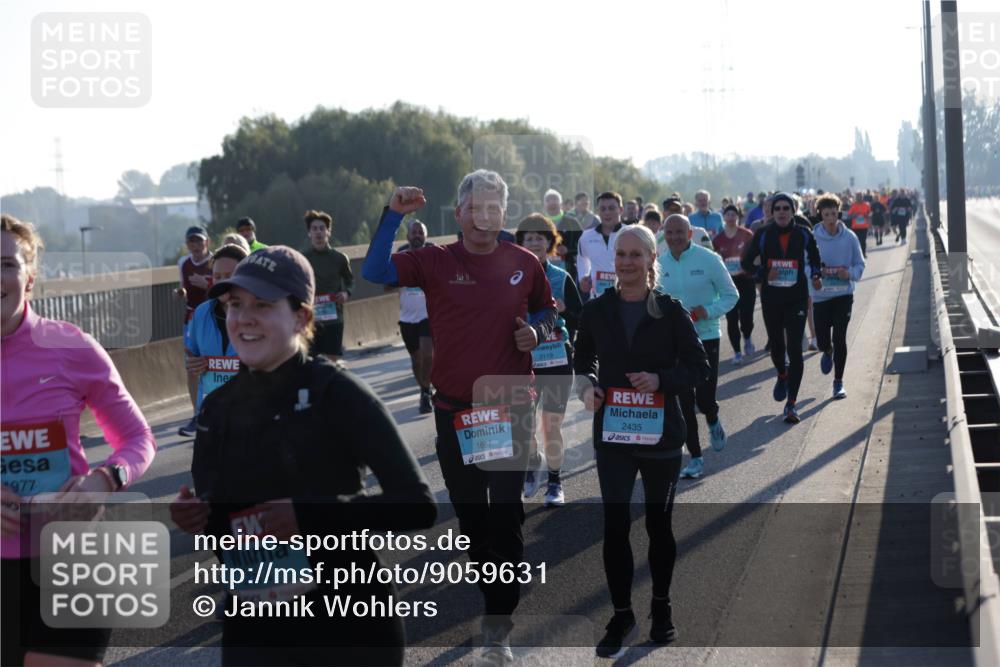 03.10.2025 - Köhlbrandbrückenlauf Jannik Wohlers http://msf.ph/oto/9059631 03.10.2025 09:22:18 Position 3 1977, 2119, 2114, 1687, 2435 meine-sportfotos.de