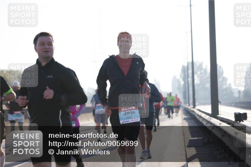 03.10.2025 - Köhlbrandbrückenlauf Jannik Wohlers http://msf.ph/oto/9059699 03.10.2025 09:14:28 Position 3 1231 meine-sportfotos.de