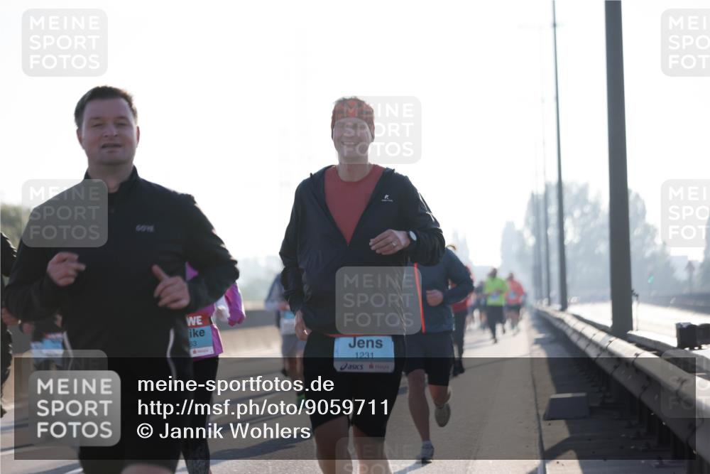 03.10.2025 - Köhlbrandbrückenlauf Jannik Wohlers http://msf.ph/oto/9059711 03.10.2025 09:14:28 Position 3 63, 1231 meine-sportfotos.de