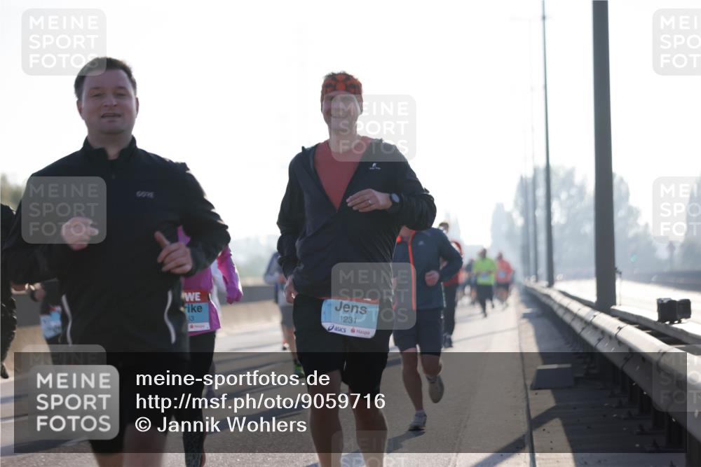 03.10.2025 - Köhlbrandbrückenlauf Jannik Wohlers http://msf.ph/oto/9059716 03.10.2025 09:14:28 Position 3 63, 1231 meine-sportfotos.de
