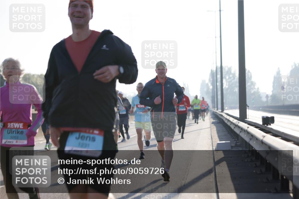 03.10.2025 - Köhlbrandbrückenlauf Jannik Wohlers http://msf.ph/oto/9059726 03.10.2025 09:14:29 Position 3 3263, 1231 meine-sportfotos.de