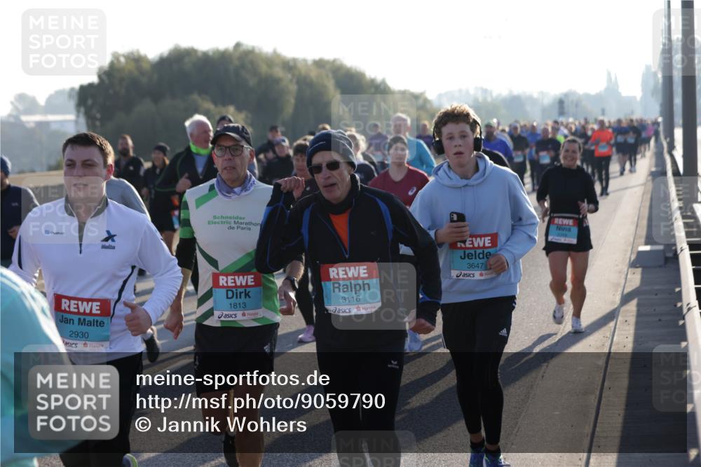 03.10.2025 - Köhlbrandbrückenlauf Jannik Wohlers http://msf.ph/oto/9059790 03.10.2025 09:22:21 Position 3 2930, 1813, 3116, 3647 meine-sportfotos.de