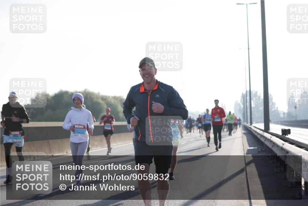 03.10.2025 - Köhlbrandbrückenlauf Jannik Wohlers http://msf.ph/oto/9059832 03.10.2025 09:14:31 Position 3  meine-sportfotos.de
