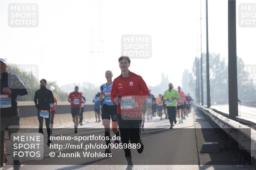 03.10.2025 - Köhlbrandbrückenlauf Jannik Wohlers http://msf.ph/oto/9059889 03.10.2025 09:14:33 Position 3 1118 meine-sportfotos.de