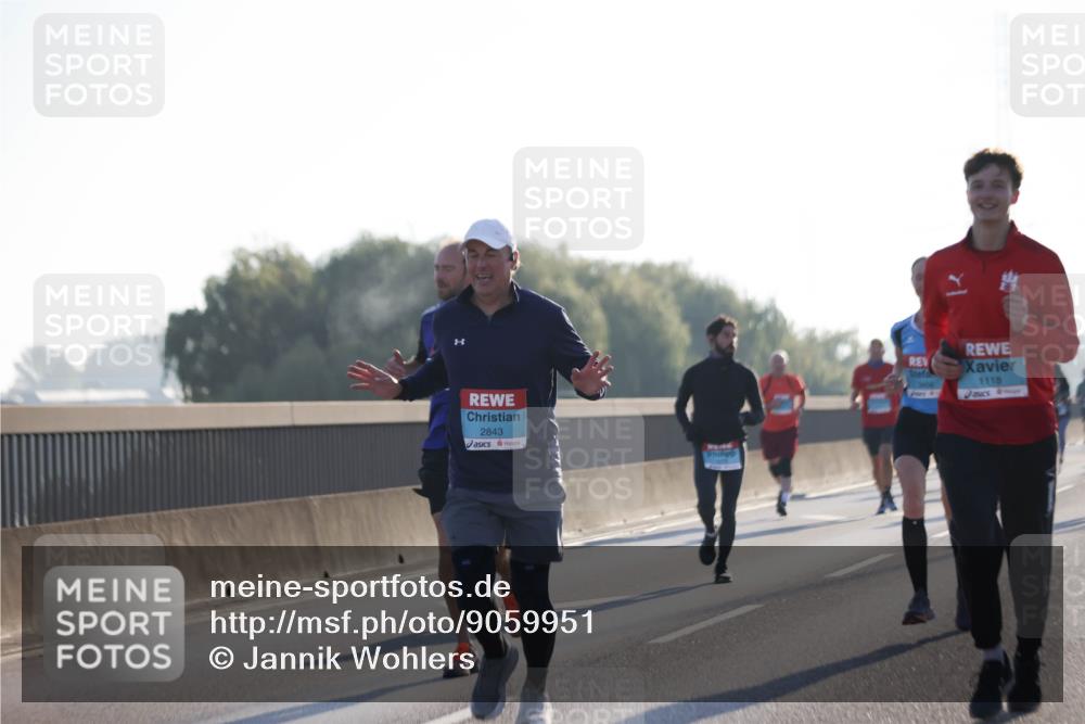 03.10.2025 - Köhlbrandbrückenlauf Jannik Wohlers http://msf.ph/oto/9059951 03.10.2025 09:14:34 Position 3 2843, 1118 meine-sportfotos.de