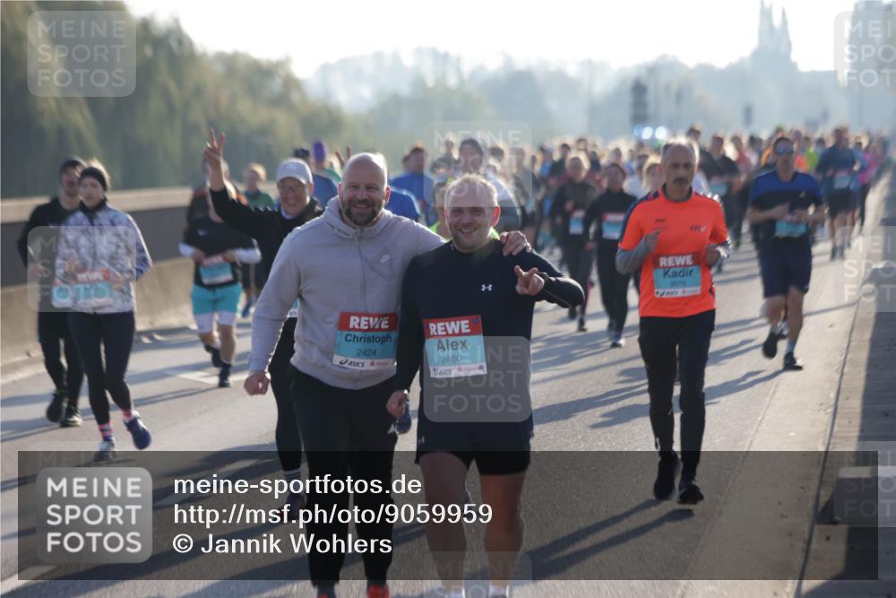 03.10.2025 - Köhlbrandbrückenlauf Jannik Wohlers http://msf.ph/oto/9059959 03.10.2025 09:22:27 Position 3 2424, 2460, 3576 meine-sportfotos.de