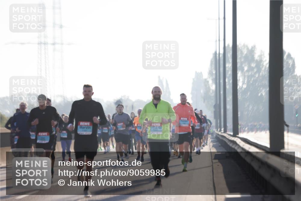 03.10.2025 - Köhlbrandbrückenlauf Jannik Wohlers http://msf.ph/oto/9059985 03.10.2025 09:14:36 Position 3 1197 meine-sportfotos.de