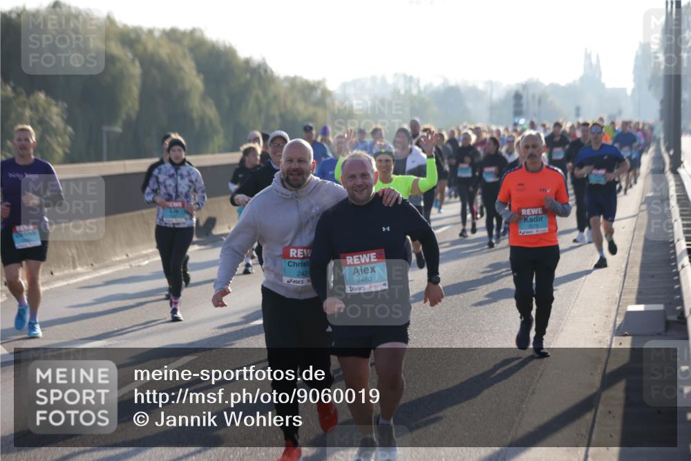 03.10.2025 - Köhlbrandbrückenlauf Jannik Wohlers http://msf.ph/oto/9060019 03.10.2025 09:22:28 Position 3 2424, 2460, 3576 meine-sportfotos.de