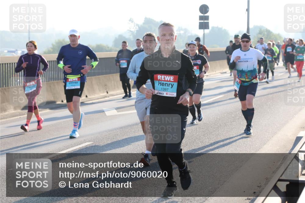 03.10.2025 - Köhlbrandbrückenlauf Lena Gebhardt http://msf.ph/oto/9060020 03.10.2025 09:19:05 Position 1 1397 meine-sportfotos.de