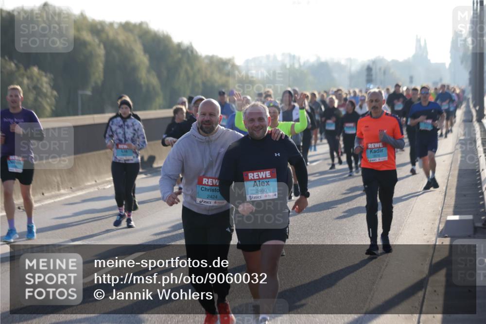 03.10.2025 - Köhlbrandbrückenlauf Jannik Wohlers http://msf.ph/oto/9060032 03.10.2025 09:22:28 Position 3 2424, 2460 meine-sportfotos.de