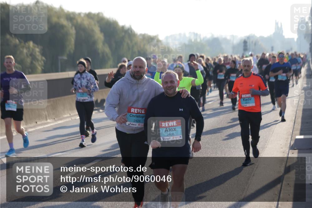 03.10.2025 - Köhlbrandbrückenlauf Jannik Wohlers http://msf.ph/oto/9060046 03.10.2025 09:22:28 Position 3 2424, 2460, 3576 meine-sportfotos.de