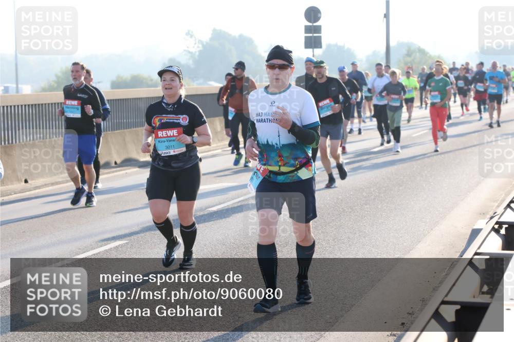 03.10.2025 - Köhlbrandbrückenlauf Lena Gebhardt http://msf.ph/oto/9060080 03.10.2025 09:19:07 Position 1 3011 meine-sportfotos.de