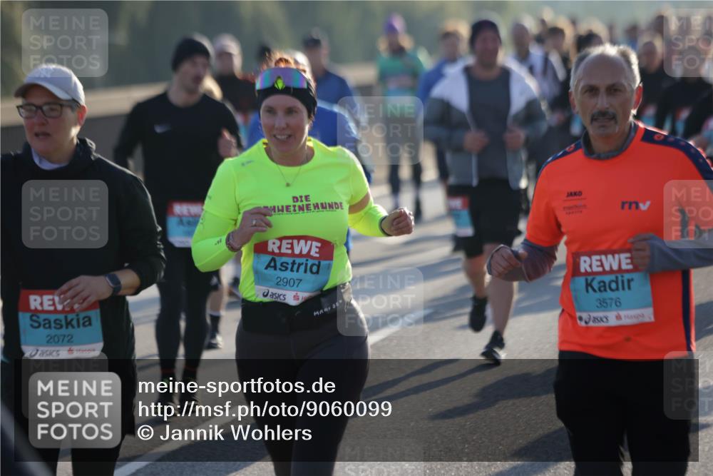 03.10.2025 - Köhlbrandbrückenlauf Jannik Wohlers http://msf.ph/oto/9060099 03.10.2025 09:22:30 Position 3 2072, 2907, 009, 3576 meine-sportfotos.de