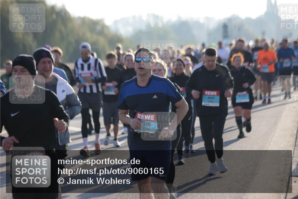 03.10.2025 - Köhlbrandbrückenlauf Jannik Wohlers http://msf.ph/oto/9060165 03.10.2025 09:22:33 Position 3 1877, 4, 655, 3395 meine-sportfotos.de